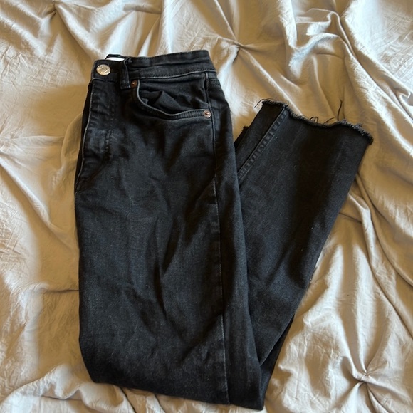 Zara Denim - Women’s black Zara jeans